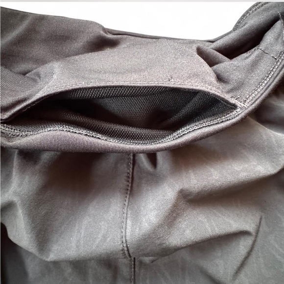 Nike Dark Gray and Black Athletic Shorts Lightweight Breathable Design - Picture 4 of 7